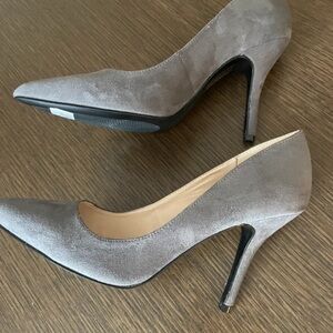 Nine West Elegant Gray Suede Heels